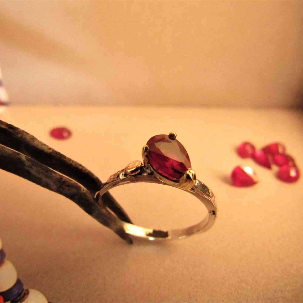 Red ruby ring | Mix metals band | Handmade Vintage Style